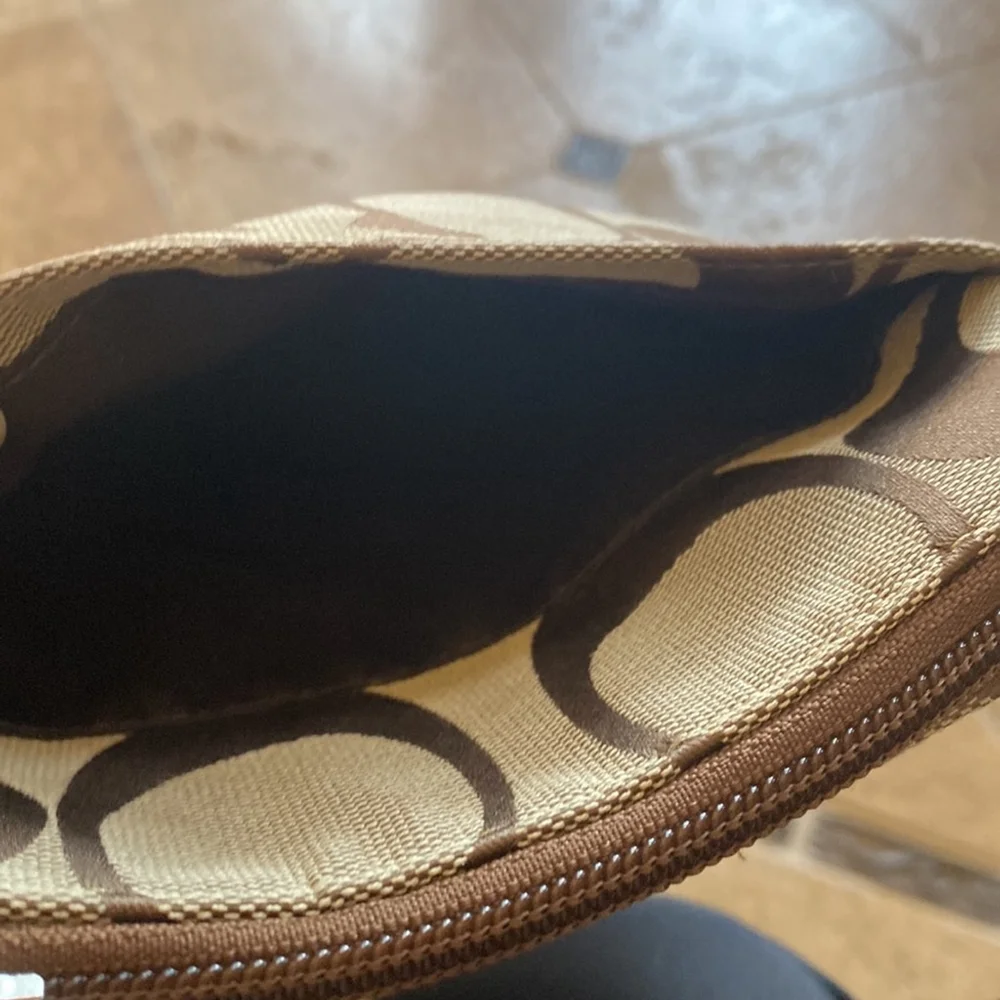 Coach (authentic) crossbody travel bag